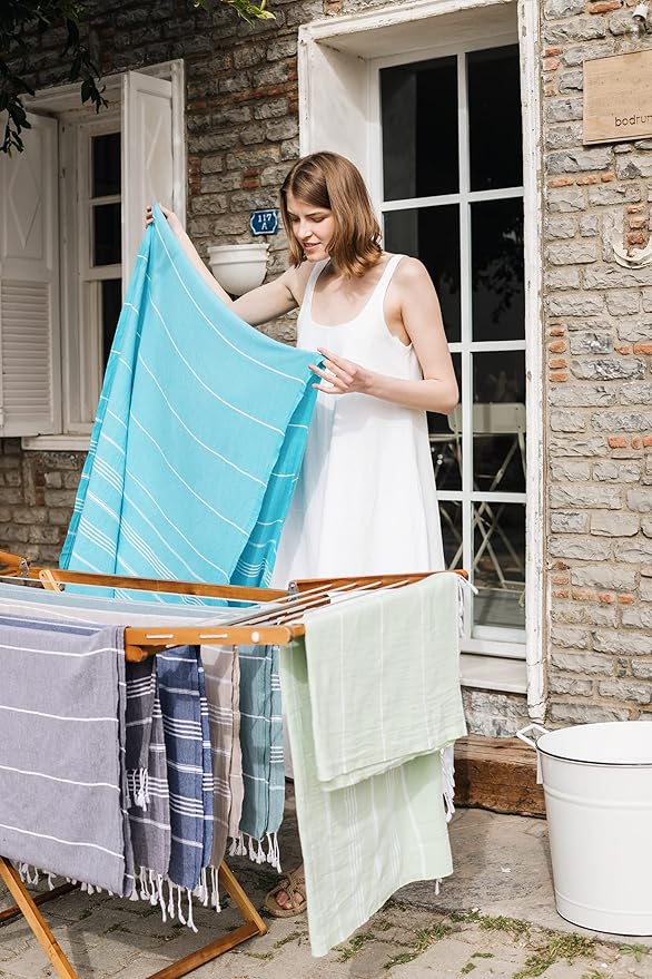 Madamelique Beach Towel with Beach Bag - 39 x 74 - Prewashed Beach Towels Oversized -%100Cotton - Quick Dry - Sand Free - Hand Loomed Turkish Bath Towels - Unique Turkish Towel (Turquoise)