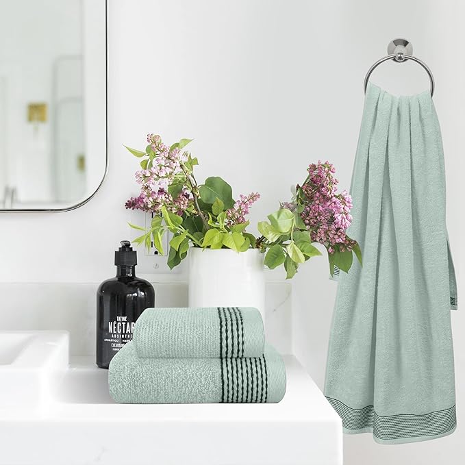 Belizzi Home Ultra Soft 3 Pack Cotton Towel Set, Contains a Bath Towel 28x55 inch, a Hand Towel 16x24 inch & a Wash Coth 12x12 inch, Ideal Everyday use, Compact & Lightweight -Sea Green