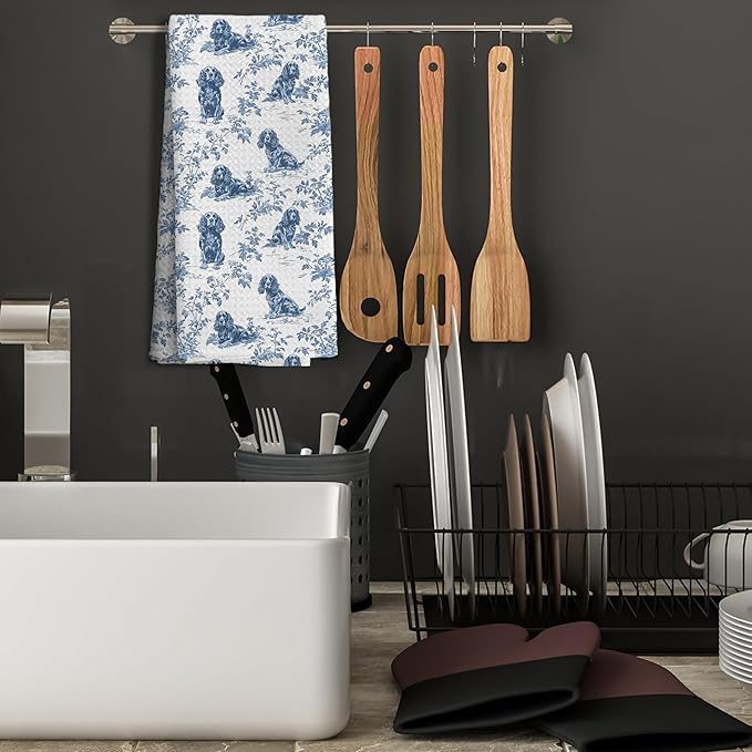 Nipi Chinoiserie Cavalier King Charles Spaniel Kitchen Towels, Grandmillennial Dog Hand Towels for Kitchen Bathroom, Blue and White Floral Cavalier Spaniel Decorative Dish Tea Towels, 16x24 Inch