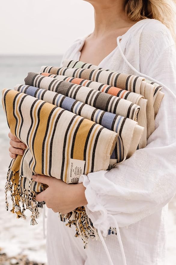 Madamelique Turkish Beach Towel with Beach Bag and Towel Band 39 x 74 - Prewashed Beach Towels Oversized -%100Cotton - Quick Dry - Sand Free - Turkish Bath Towels - Unique Soft Towel (Virgin Mint)
