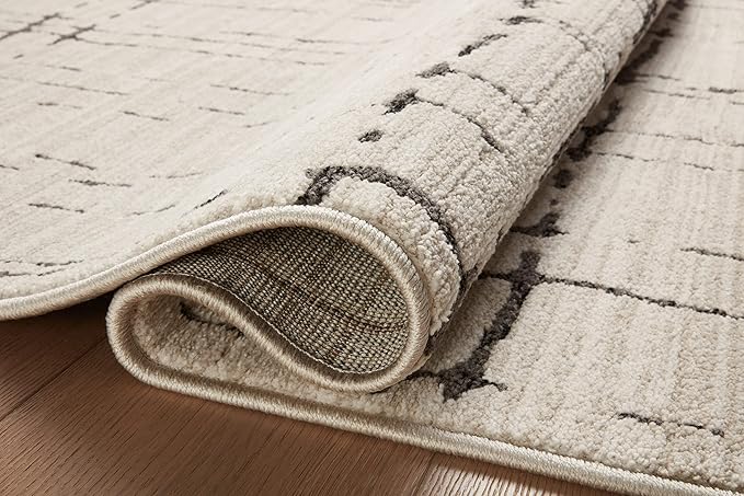 Loloi Darby Collection DAR-06 Sand/Dk. Grey 5'-3" x 7'-6" Area Rug