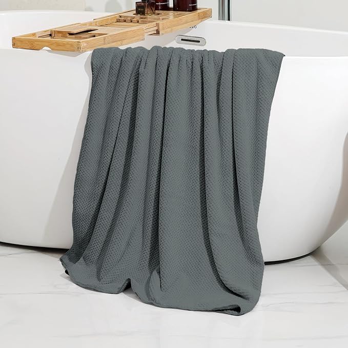 Soft Coral Fleece Bath Towel for Sensitive Skin - Extra Size for Full Coverage, Quick-Dry and Durable
