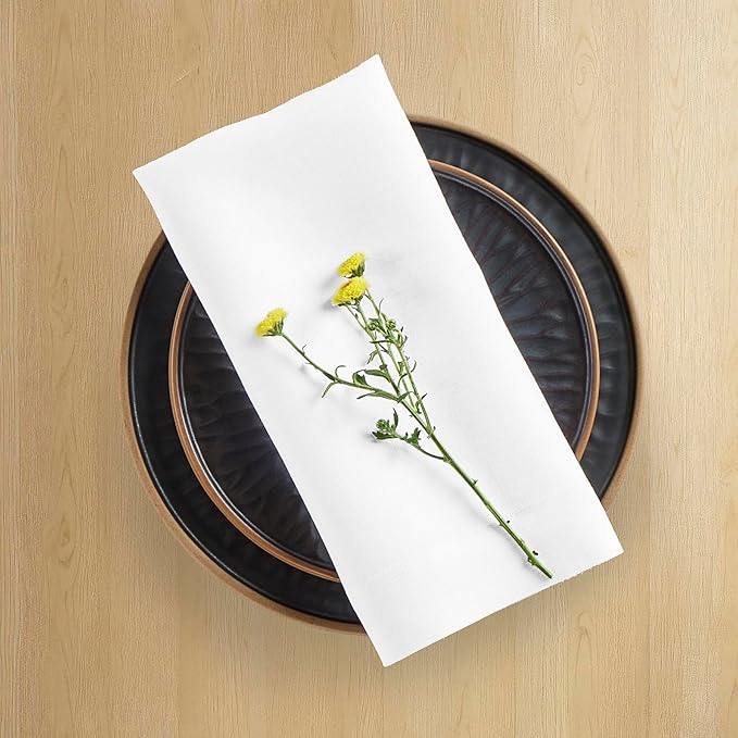 Solino Home White Linen Napkins Set of 4-100% Pure Linen Cloth Washable Dinner Napkins 20 x 20 Inch for Winter, Valentines, Holiday, New Year - Fete