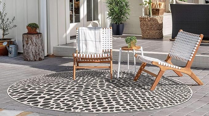 Unique Loom Outdoor Collection Area Rug - Cape Town (6' 7' Round, Black/ Ivory)