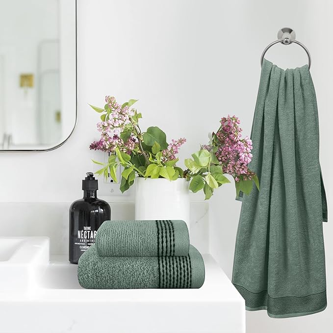 Belizzi Home Ultra Soft 3 Pack Cotton Towel Set, Contains a Bath Towel 28x55 inch, a Hand Towel 16x24 inch & a Wash Coth 12x12 inch, Ideal Everyday use, Compact & Lightweight -Jade
