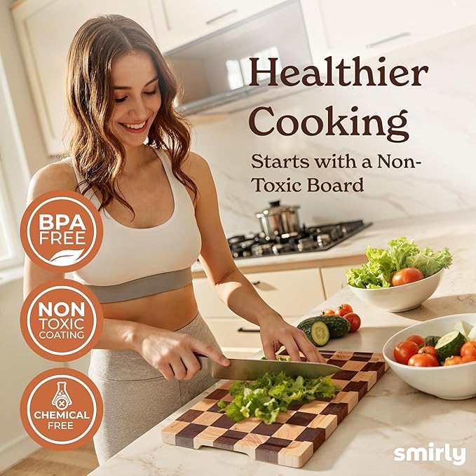 SMIRLY Wood Cutting Boards for Kitchen Wooden Chopping Board Set Reversible with Deep Juice Grooves Grip Handles, Large Charcuterie Tray for Home Kitchen, Rubber Wood, 3Pcs with Holder