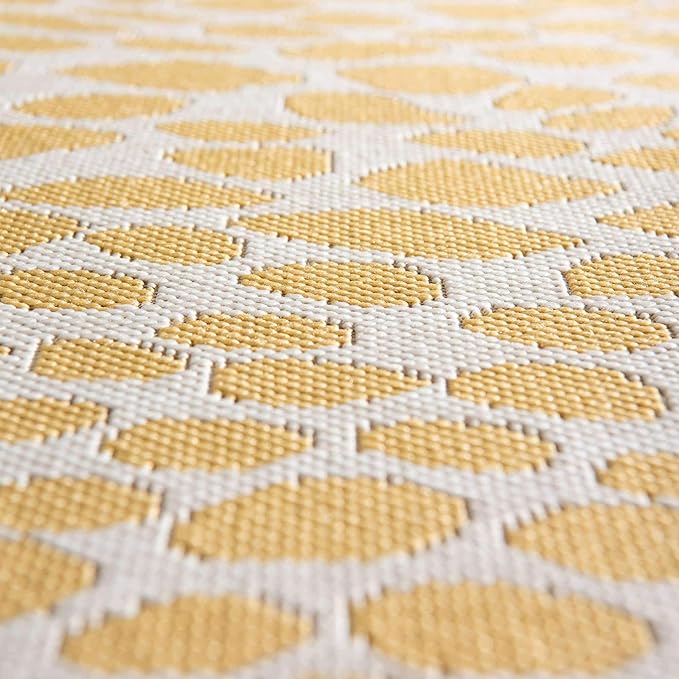Unique Loom Jill Zarin Outdoor Collection Area Rug - Cape Town (5' 3'' x 8' Oval, Yellow Ivory/ Ivory)