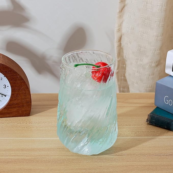 Koythin 2-Piece Ribbed Glass Cups, Vintage Drinking Glassware for Iced Coffee Juice Cocktails Milk Tea Beer, 14 oz/400 ml Cute Cute Bubble Cup with Spiral Tree Texture (Irregular Twill)