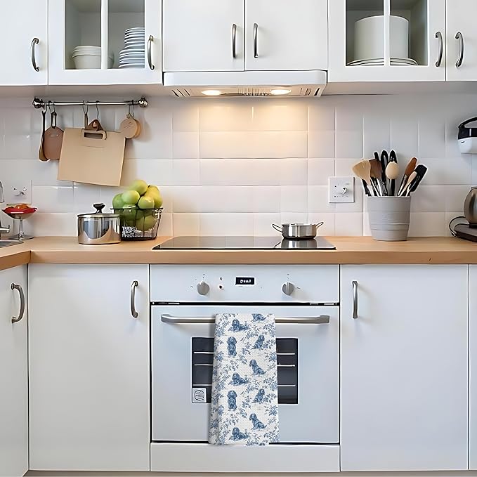 Nipi Chinoiserie Cavalier King Charles Spaniel Kitchen Towels, Grandmillennial Dog Hand Towels for Kitchen Bathroom, Blue and White Floral Cavalier Spaniel Decorative Dish Tea Towels, 16x24 Inch