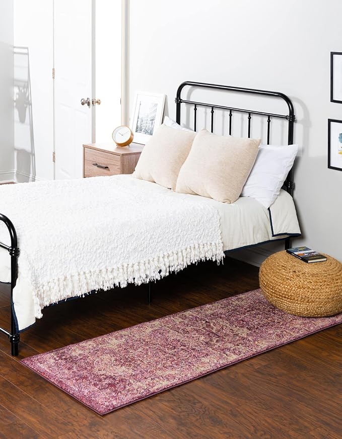 Unique Loom Isabella Collection Area Rug - Adjani (2' 7" x 10' Runner, Purple/ Ivory)