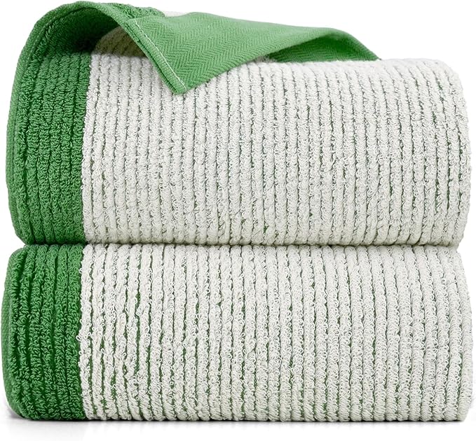 Cleanbear Shower Towel Soft Bath Towels for Bathroom, 2 Cotton Fluffy Bath Towels (520 GSM), 54 x 28 Inches, Green