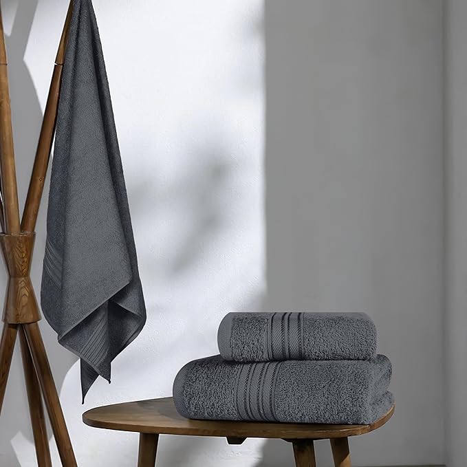 BOUTIQUO Ultra Soft 3 Pack Cotton Towel Set, Contains a Bath Towels 28x55 inch, a Hand Towels 16x24 inch & a Wash Coths 12x12 inch, Ideal Everyday use, Compact & Lightweight - Charcoal Grey