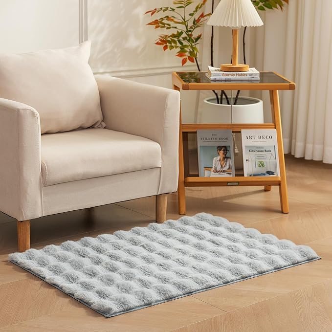 Amazon Basics Indoor Area Rug, 3D Bubble Washable Home Decor Carpet for Living Room, Bedroom, 2' W × 3' L, Grey