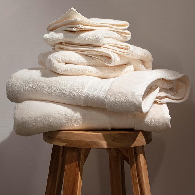 Fabdreams 100% Organic Cotton Bath Towel Set of 6 700 GSM Hotel Premium Plush Absorbent Soft Durable Skin-Friendly Spa Quality Bathroom Comfort with 2 Bath 2 Hand Towels and 2 Wash Cloths Ivory