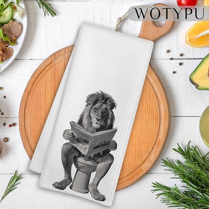 Lion Hand Gift Towels for Bathroom, Boys Kids Bathroom Decor, Funny Jungle Animal Lion on Toilet Decorative Hand Towels for Guest Bath Room Washroom Power Room Vanity Half Bath, 16x24 Inch