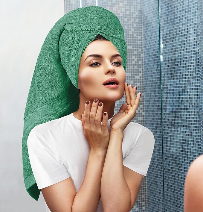 Utopia Towels 8 Piece Luxury Towel Set – Majestic Plush, Super Absorbent & Quicker-to-Dry, Thick 100% Ring Spun Cotton Towels for Bathroom, Spa & Hotel – 2 Bath, 2 Hand, 4 Washcloths, Hunter Green