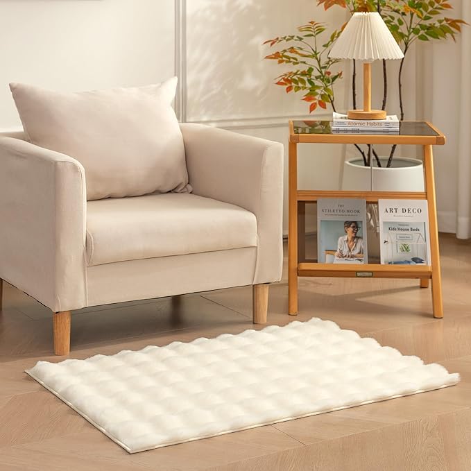 Amazon Basics Indoor Area Rug, 3D Bubble Washable Home Decor Carpet for Living Room, Bedroom, 2' W × 3' L, Beige