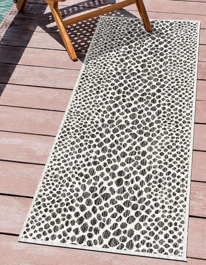 Unique Loom Outdoor Collection Area Rug - Cape Town (2' x 6' 1' Runner, Black/ Ivory)