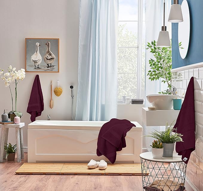 Utopia Towels 8 Piece Luxury Towel Set – Majestic Plush, Super Absorbent & Quicker-to-Dry, Thick 100% Ring Spun Cotton Towels for Bathroom, Spa & Hotel – 2 Bath, 2 Hand, 4 Washcloths, Burgundy