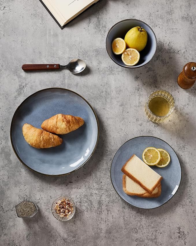 Famiware Ocean Round Plates and Bowls Set, 18 Pieces Dinnerware Sets, Dishes Set for 6, Reactive Glaze, Microwave and Dishwasher Safe, Scratch Resistant, Blue