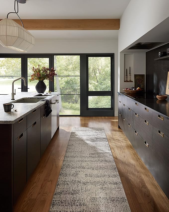 Loloi Darby Collection DAR-02 Oatmeal/Charcoal 4'-0" x 6'-0" Accent Rug