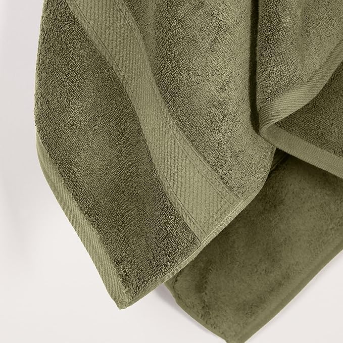 Superior Egyptian Cotton Pile Bath Towel Set of 2, Ultra Soft Luxury Towels, Thick Plush Essentials, Absorbent Heavyweight, Guest Bath, Hotel, Spa, Home Bathroom, Shower Basics, Forest Green