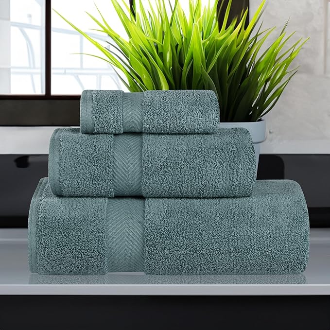 Superior Zero Twist 100% Cotton Towel Set, 3-Piece Set, Extra Soft Bath Towel, Face Towel and Hand Towel, Long-Staple Cotton Towels, Jade