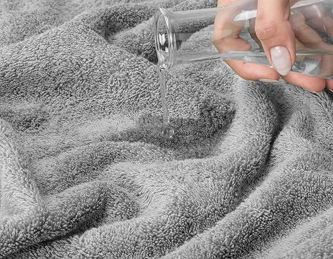 American Soft Linen 35x70 Jumbo Large Bath Towels, 600 GSM 100% Cotton Turkish Bath Sheet, Oversized Luxury Bath Towels for Bathroom Beach and Pool, Light Grey