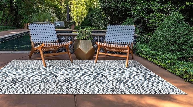 Unique Loom Outdoor Collection Area Rug - Cape Town (5' 3' x 8' Rectangle, Blue/ Olive)