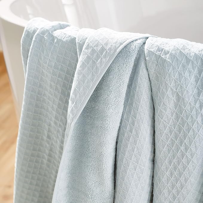 UCHINO Waffle Twist Cotton Weave Hand Towel for Bathroom Lightweight Absorbent Quick Dry Honeycomb Texture Solid Terry Loop Reverse 20" x 30", 1 Hand Towel, Ocean Blue