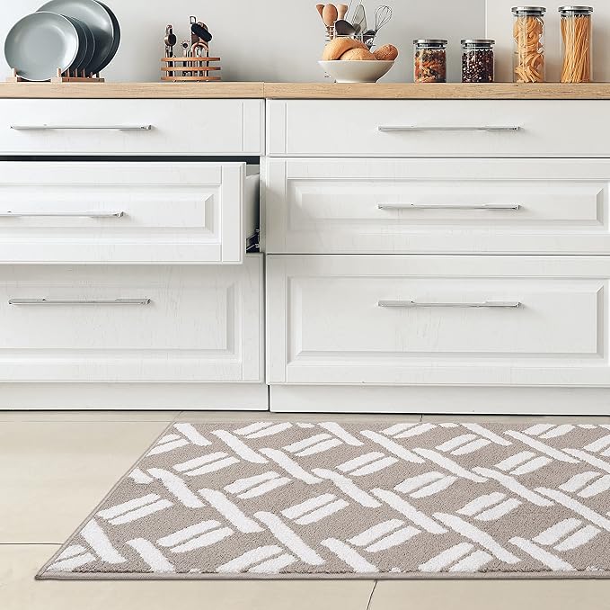 Nautica – Runner Rug | Indoor Runners for Hallways and Entry Rugs| Non-Slip and Non-Skid Entry and Kitchen Door Mat| Machine Washable Entryway Carpet Rugs | 26” x 45” |Chain Light Grey White