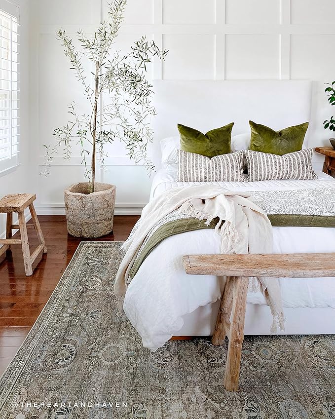 Loloi Layla Collection LAY-13 Antique/Moss 2'-0" x 5'-0" .13" Thick Accent Rug, Soft, Durable, Vintage Inspired, Distressed, Low Pile, Non-Shedding, Easy Clean, Printed, Living Room Rug