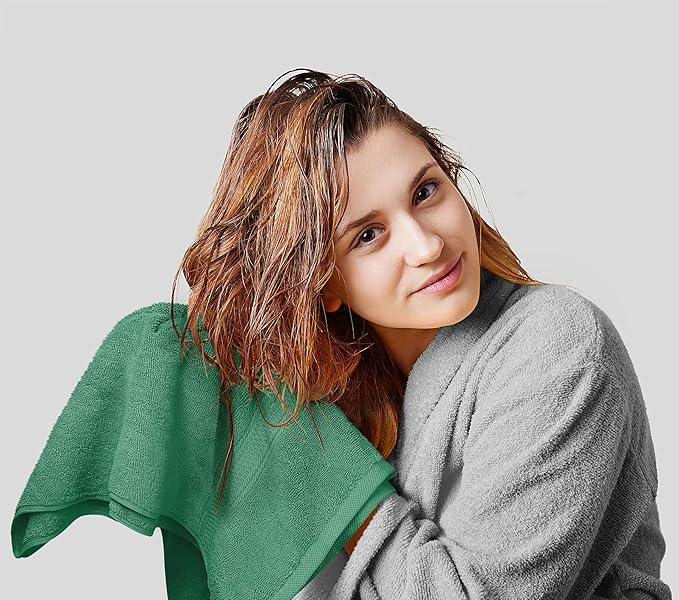 Utopia Towels 8 Piece Luxury Towel Set – Majestic Plush, Super Absorbent & Quicker-to-Dry, Thick 100% Ring Spun Cotton Towels for Bathroom, Spa & Hotel – 2 Bath, 2 Hand, 4 Washcloths, Hunter Green