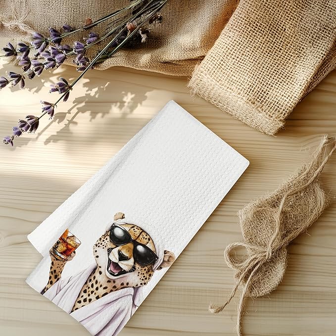 Leopard Hand Towels, Funky Cheetah Hand Towels for Bathroom, Trendy Cheetah Dorm Decor, Funny Leopard Bathroom Decor, 16x24 Inch