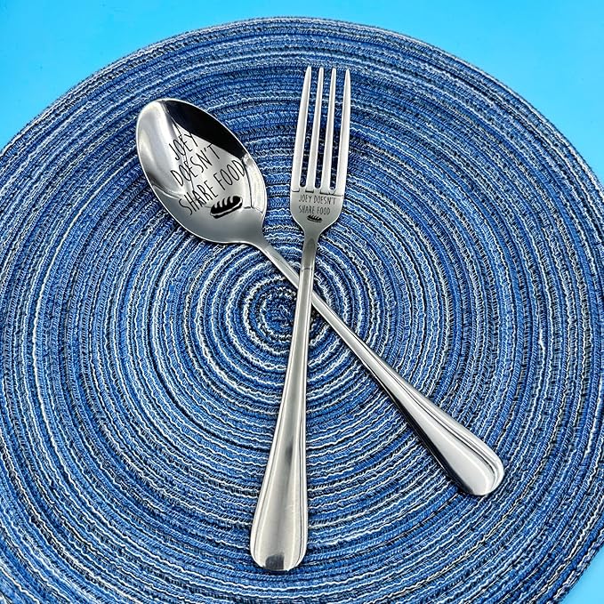 2 Pieces Joey Doesn't Share Food Funny Engraved Stainless Spoon Fork Set,Friends Tv Show Merchandise,Kitchen Dinner Spoop and Fork for Women, Men, Friends, Sister Birthday Christmas Gifts