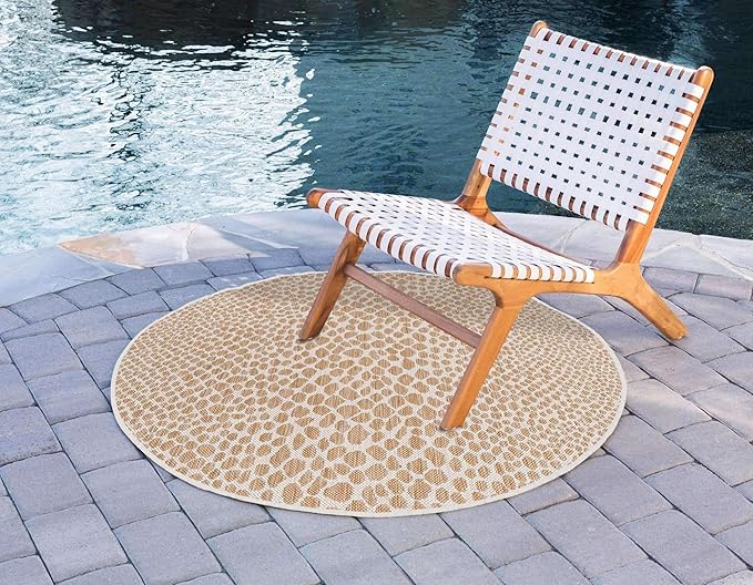 Unique Loom Outdoor Collection Area Rug - Cape Town (6' 7' Round, Dark Beige/ Ivory)