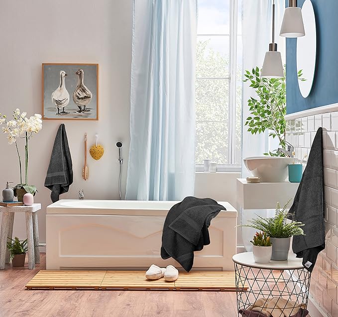 Utopia Towels 8 Piece Luxury Towel Set – Majestic Plush, Super Absorbent & Quicker-to-Dry, Thick 100% Ring Spun Cotton Towels for Bathroom, Spa & Hotel – 2 Bath, 2 Hand, 4 Washcloths, Black