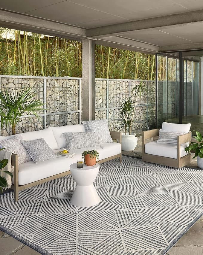 Loloi Rainier Collection RAI-03 Denim/Ivory 7'-10" x 10'-10" Area Rug