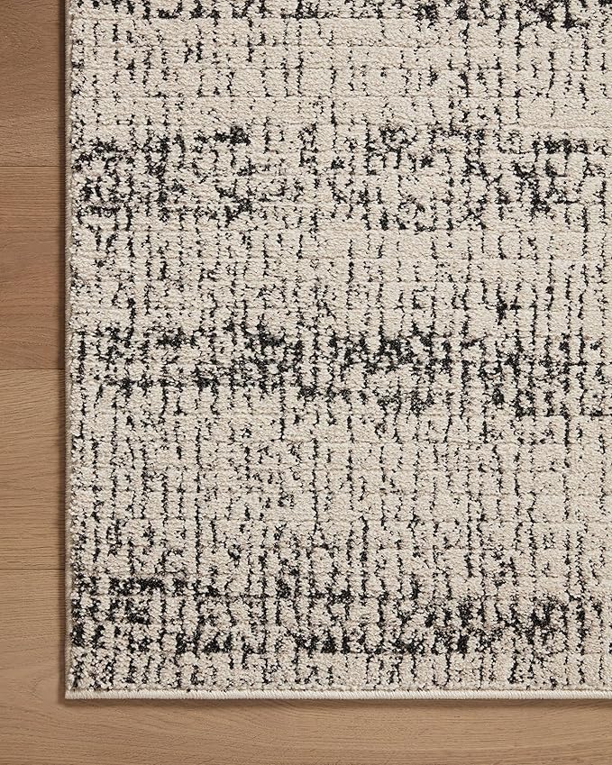 Loloi Darby Collection DAR-02 Oatmeal/Charcoal 4'-0" x 6'-0" Accent Rug