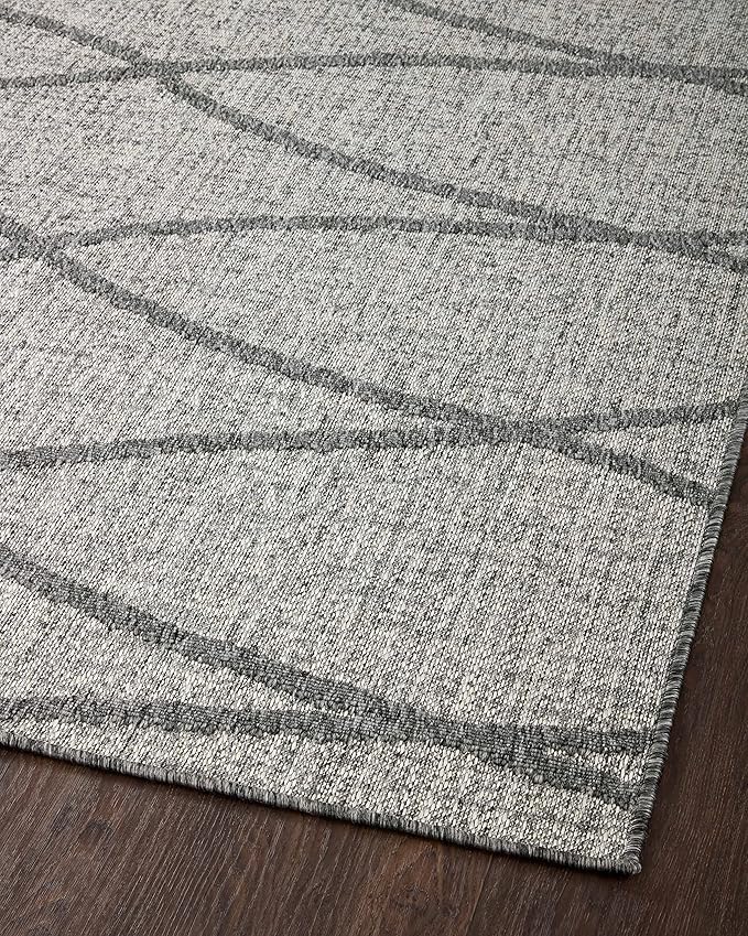 Loloi Rainier Collection RAI-07 Dove/Grey 2'-2" x 3'-9" Accent Rug