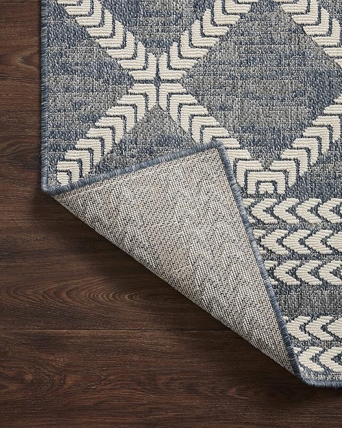Loloi Rainier Collection RAI-05 Denim/Ivory 3'-11" x 5'-11" Accent Rug