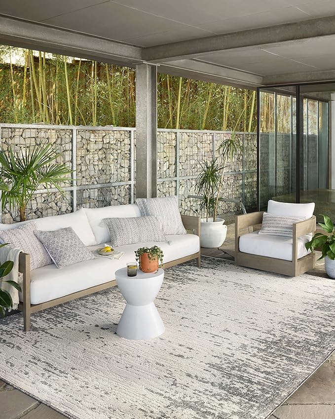 Loloi Rainier Collection RAI-01 Ivory/Grey 9'-2" x 12'-2" Area Rug