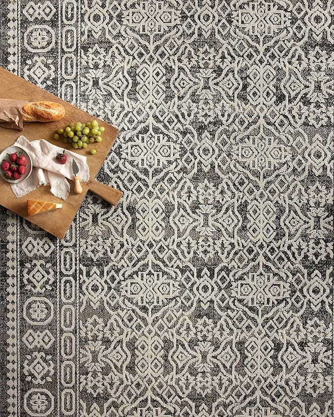 Loloi Rainier Collection RAI-02 Pebble/Ivory 5'-3" x 7'-7" Area Rug