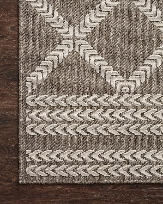 Loloi Rainier Collection RAI-05 Natural/Ivory 2'-3" x 7'-7" Runner Rug